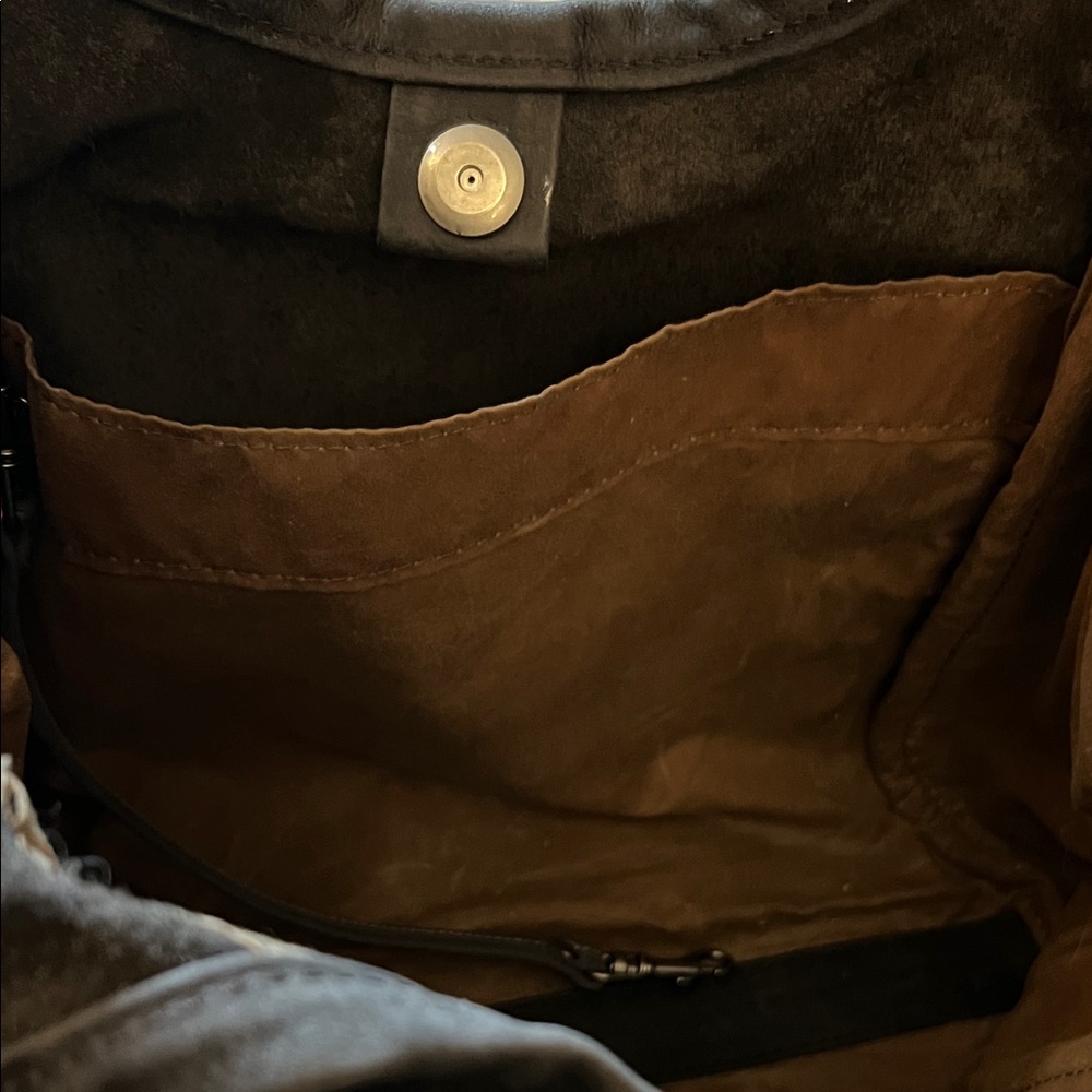Rough & Tumble Minimal Tote - coal leather - small - Picture 8 of 14